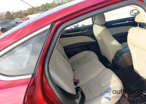 2018 Ford Fusion Titanium z USA, uszkodzony, nr VIN 3FA6P0D91JR155016